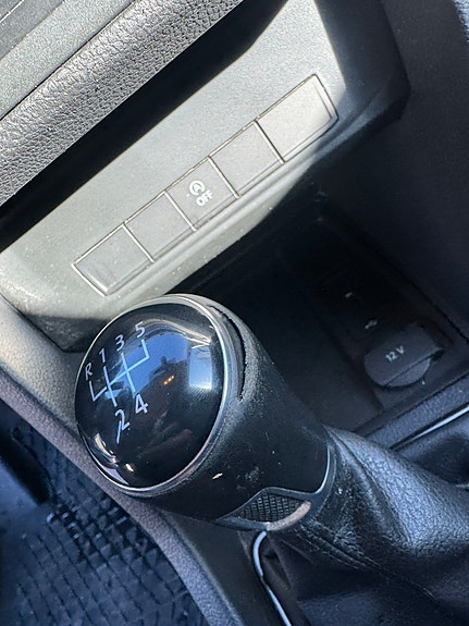 Volkswagen Caddy Maxi 11 of 15