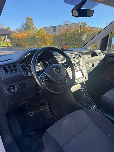 Volkswagen Caddy Maxi 6 of 15