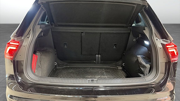 Volkswagen Tiguan 12 of 22