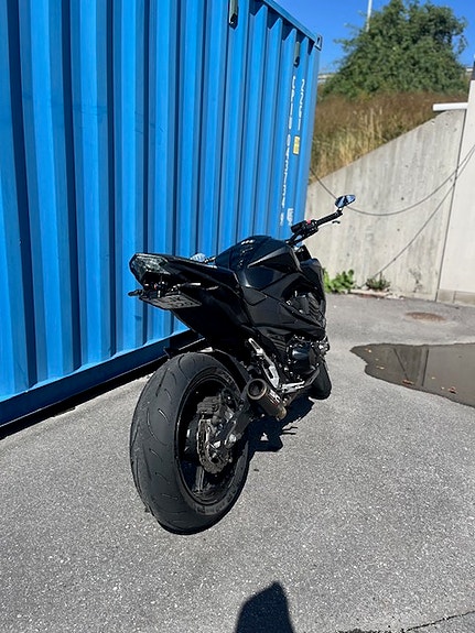 Kawasaki Z800e 3 of 9