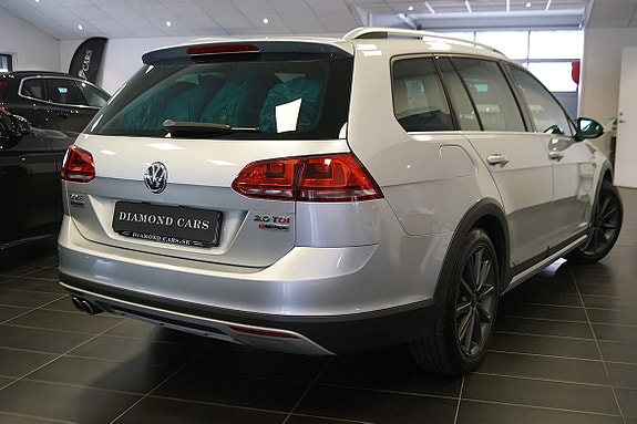 Volkswagen Golf Alltrack 6 of 17