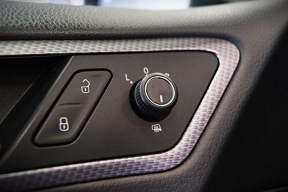 Volkswagen Golf Alltrack 17 of 17