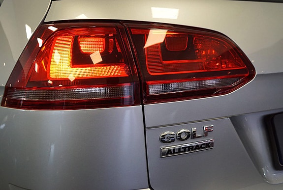 Volkswagen Golf Alltrack 4 of 17
