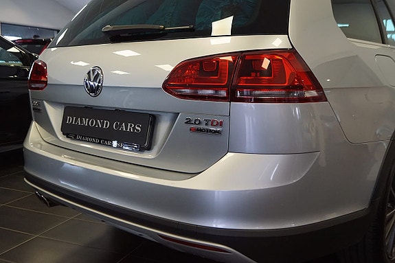 Volkswagen Golf Alltrack 7 of 17