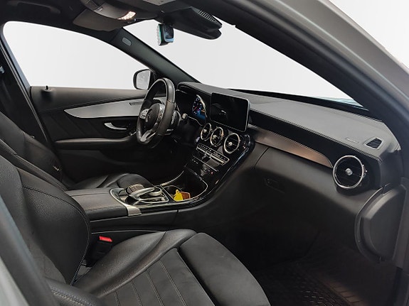 Mercedes-Benz C220 6 of 10