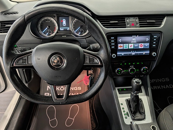 Skoda Octavia 9 of 15
