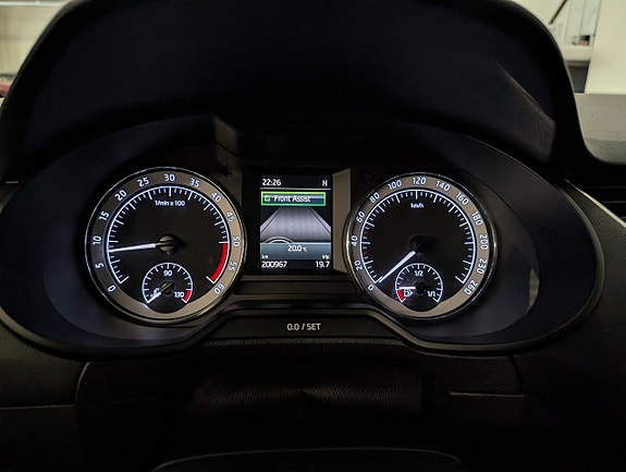 Skoda Octavia 10 of 15