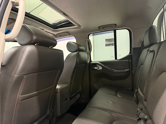 Nissan Navara 3.0 dCi V6 Double Cab | 231 ch | BVA | Toit ouvrant | Bose | Cuir électrique | Révision récente