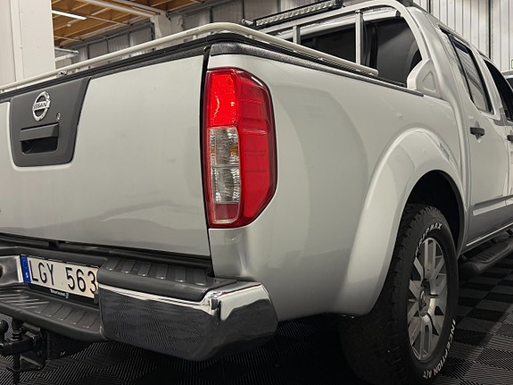Nissan Navara 3.0 dCi V6 Double Cab | 231 ch | BVA | Toit ouvrant | Bose | Cuir électrique | Révision récente