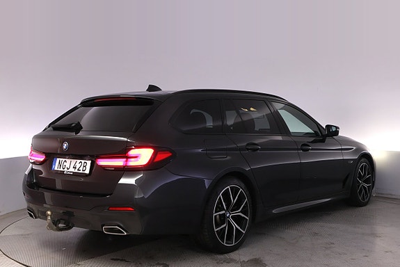 BMW 530e 5 of 27