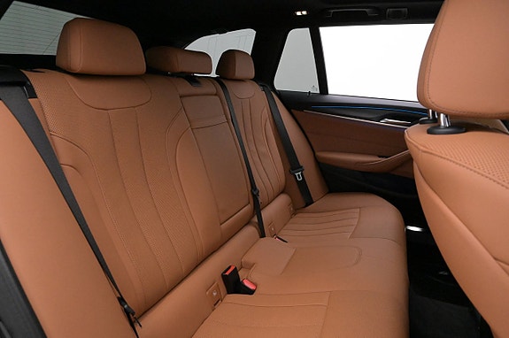 BMW 530e 20 of 27