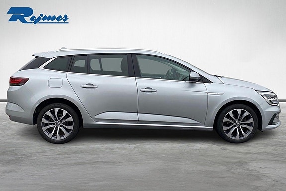 Renault Megane IV 4 of 17