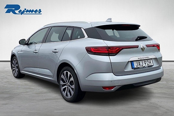 Renault Megane IV 15 of 17