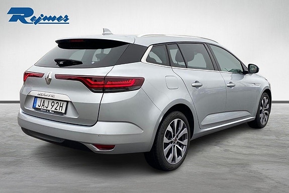 Renault Megane IV 2 of 17