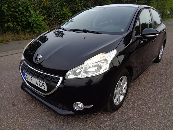 Peugeot 208 2 of 19