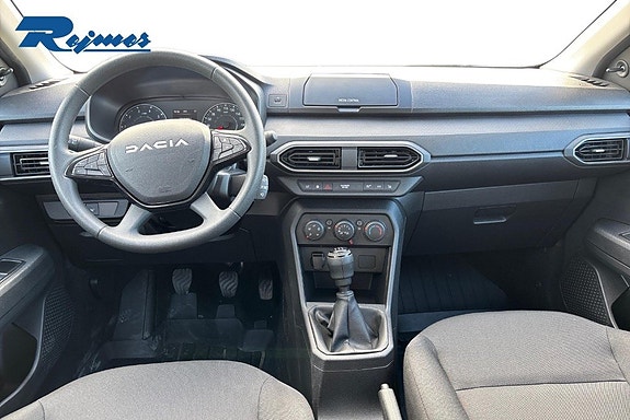 Dacia Sandero 9 of 15