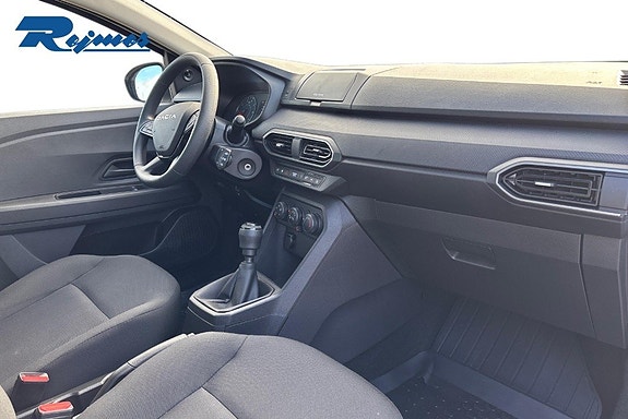Dacia Sandero 6 of 15