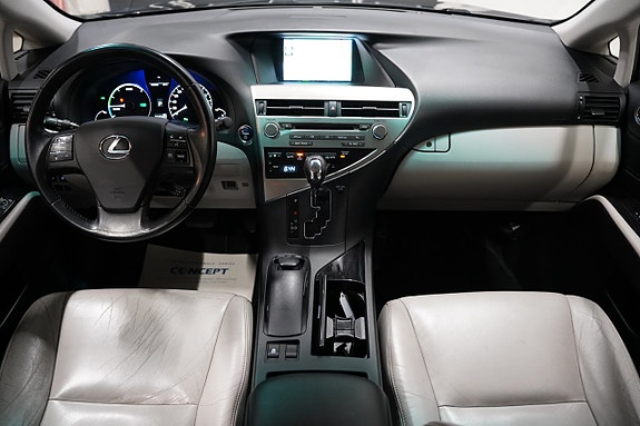Lexus RX450h 12 of 23