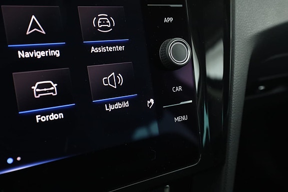Volkswagen Passat Alltrack 27 of 30