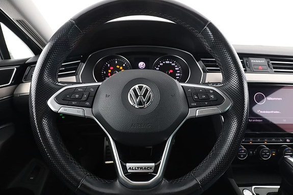 Volkswagen Passat Alltrack 19 of 30