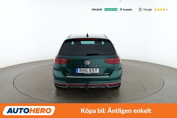 Volkswagen Passat Alltrack 4 of 30