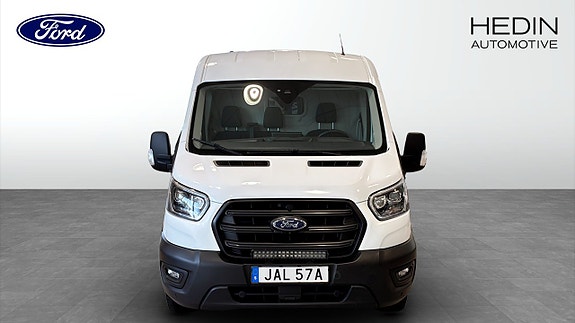 Ford Transit 8 of 9
