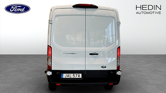 Ford Transit 7 of 9