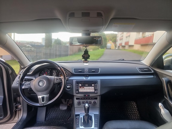 Volkswagen Passat 6 of 6