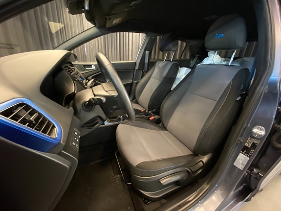 Hyundai i20 6 of 30