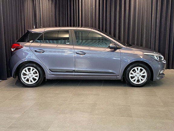 Hyundai i20 5 of 30