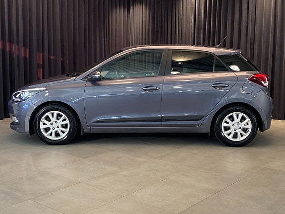 Hyundai i20 3 of 30