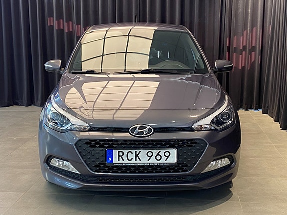 Hyundai i20 4 of 30
