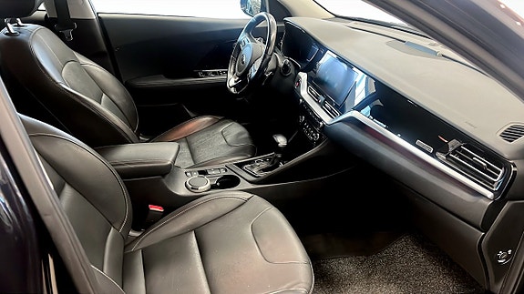 Kia Niro 3 of 9