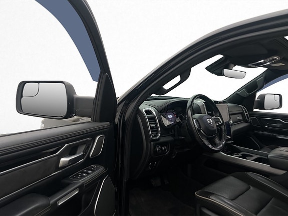 Dodge RAM 1500 14 of 30