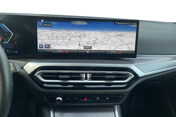 BMW 330e 28 of 29