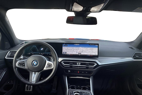 BMW 330e 11 of 29