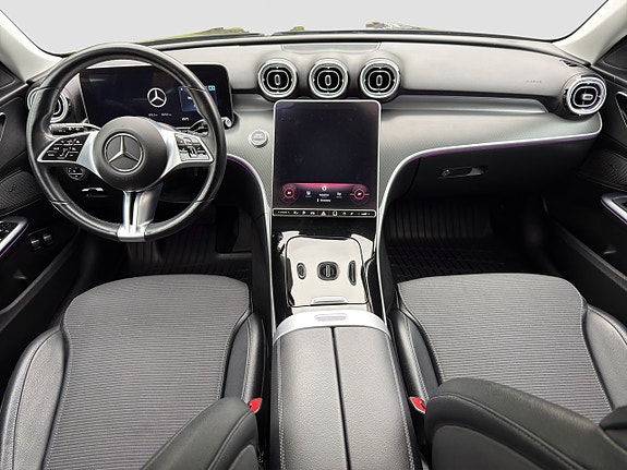 Mercedes-Benz C300 12 of 18