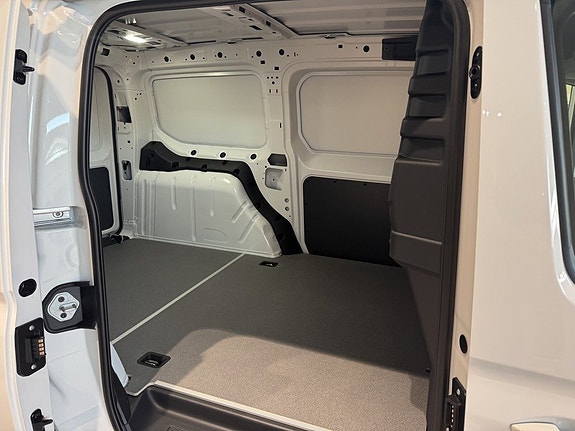 Volkswagen Caddy 13 of 19