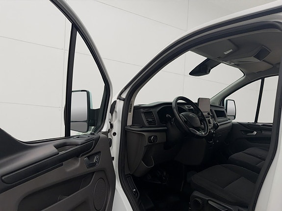 Ford Transit Custom 14 of 29