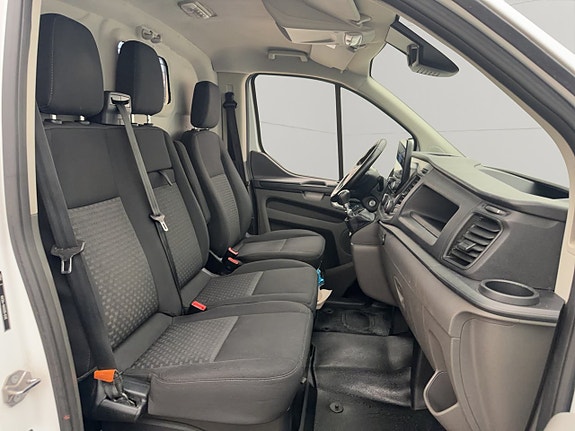Ford Transit Custom 24 of 29