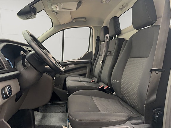 Ford Transit Custom 15 of 29