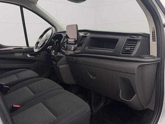 Ford Transit Custom 25 of 29