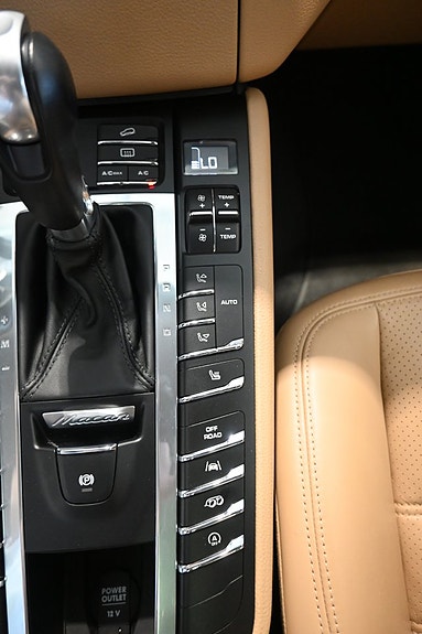 Porsche Macan GTS 28 of 30