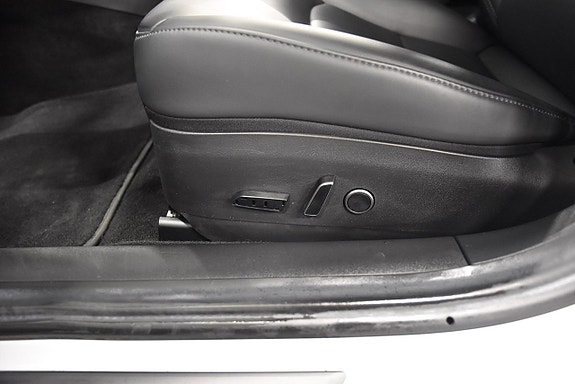 Tesla Model 3 16 of 26