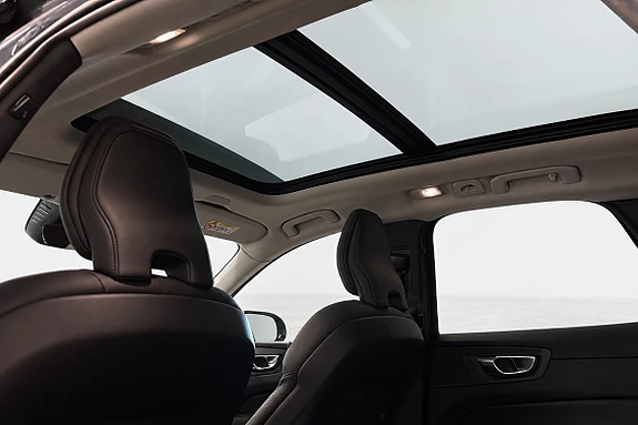 Volvo XC60 19 of 25