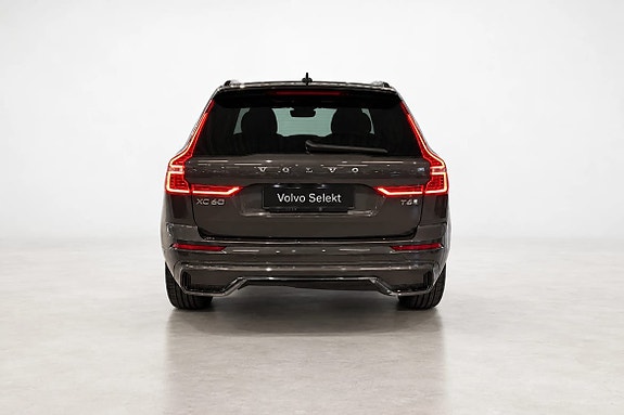 Volvo XC60 5 of 25