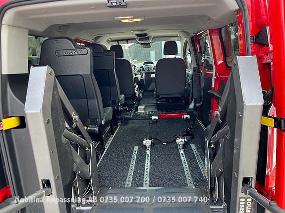Ford Custom Tourneo 12 of 30