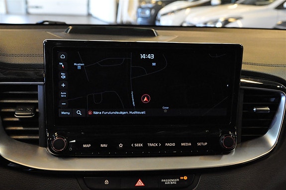 Kia Ceed 10 of 17