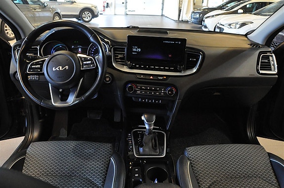 Kia Ceed 8 of 17