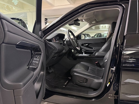 Land Rover Range Rover Evoque 12 of 25